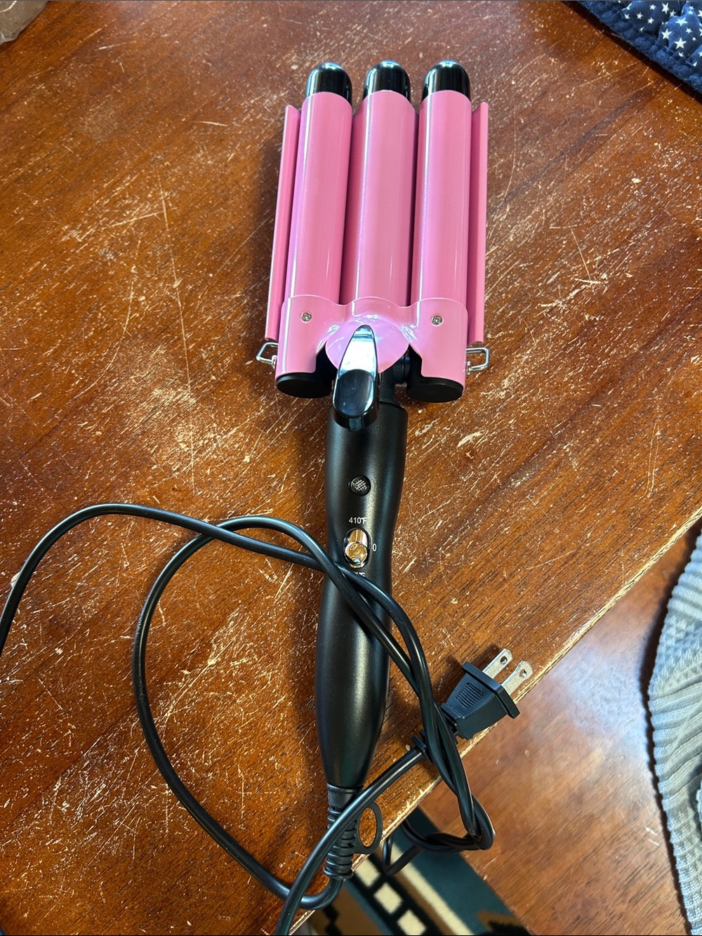Triple Barrel Pink Wave Hair Waver